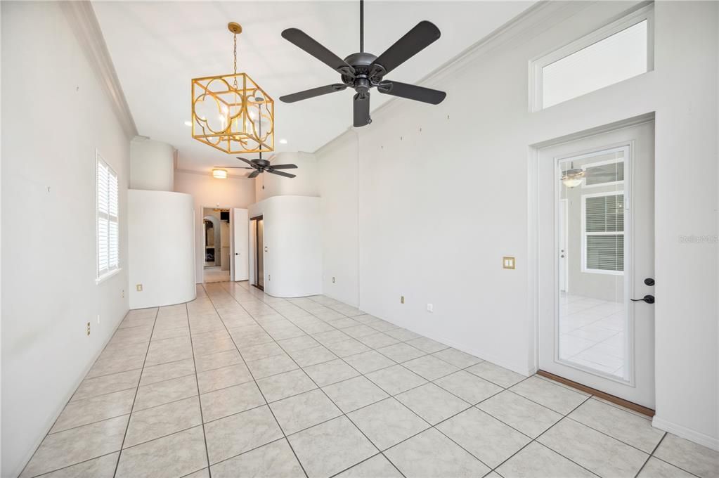 Chandelier, Empty room, Interior, Pendant Lights