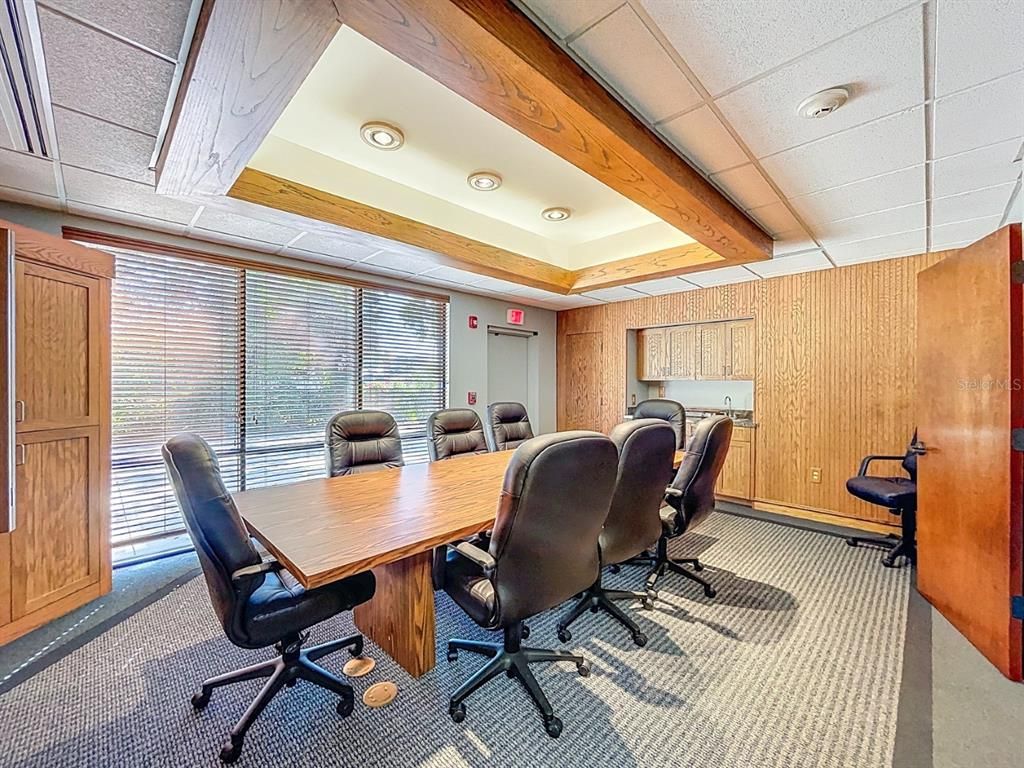 Home Office, Interior, Recessed Lighting, Wooden Beams