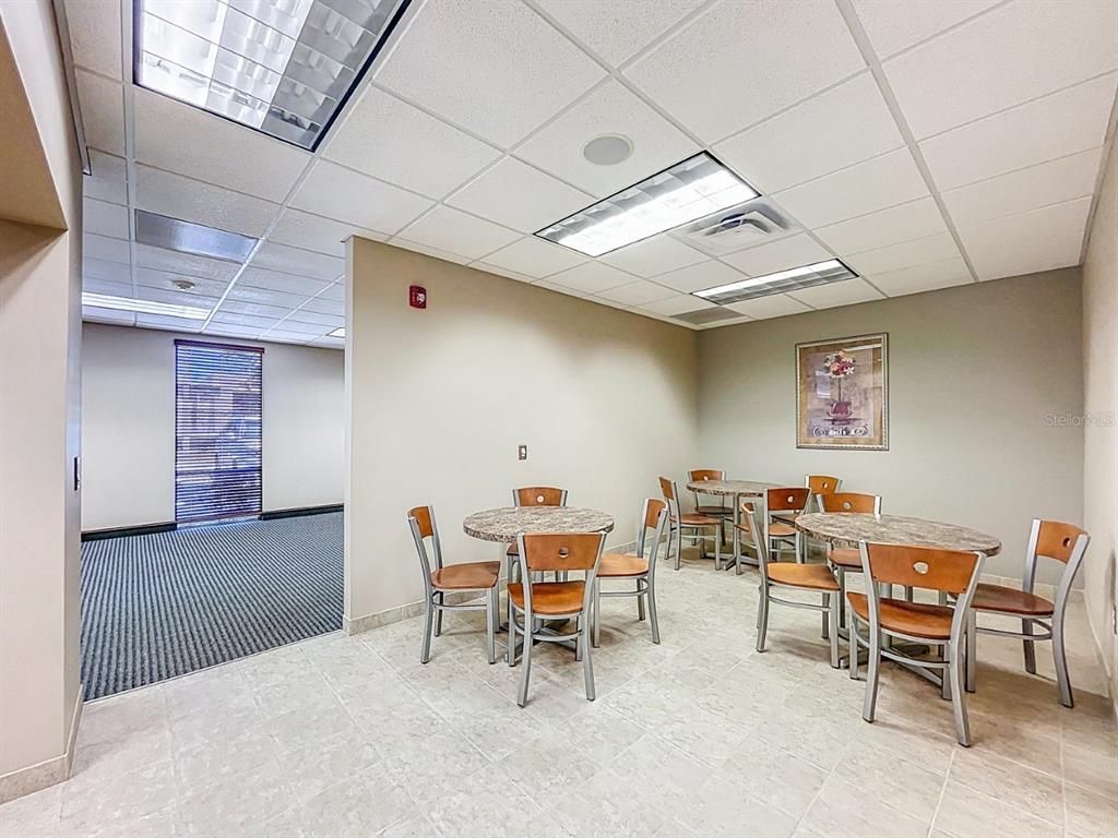 Dining room, Interior, Recessed Lighting