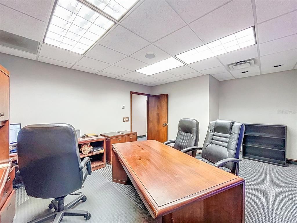 Home Office, Interior