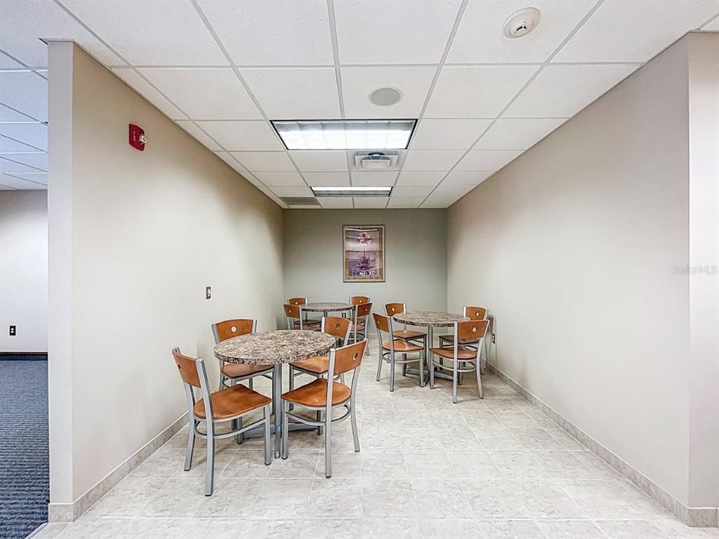 Dining room, Interior, Recessed Lighting