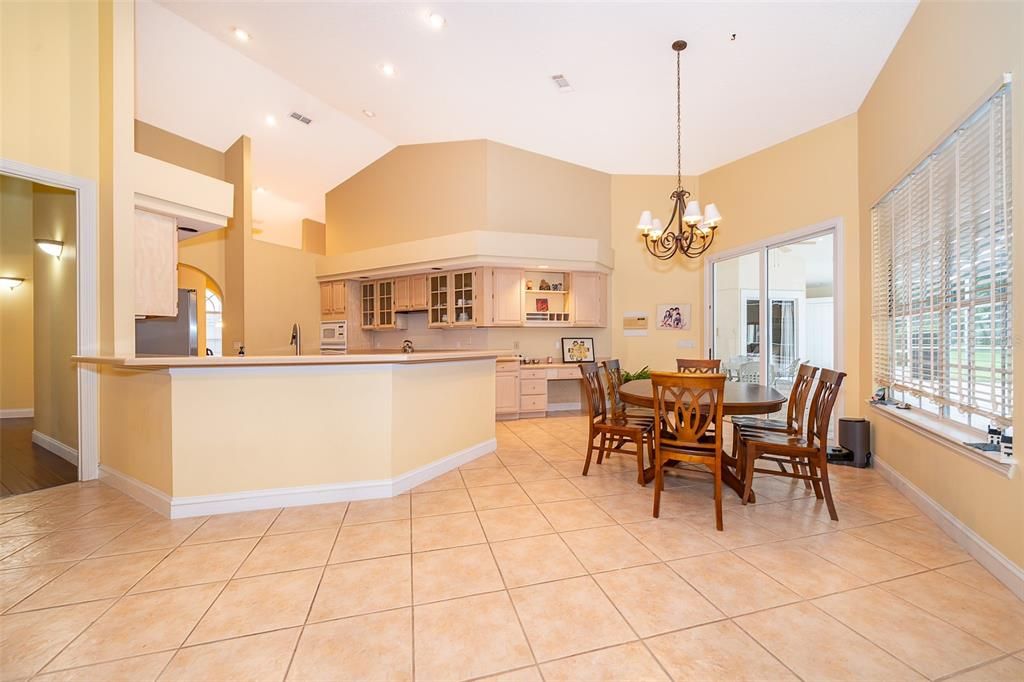 Chandelier, Dining room, Interior, Kitchen, Recessed Lighting