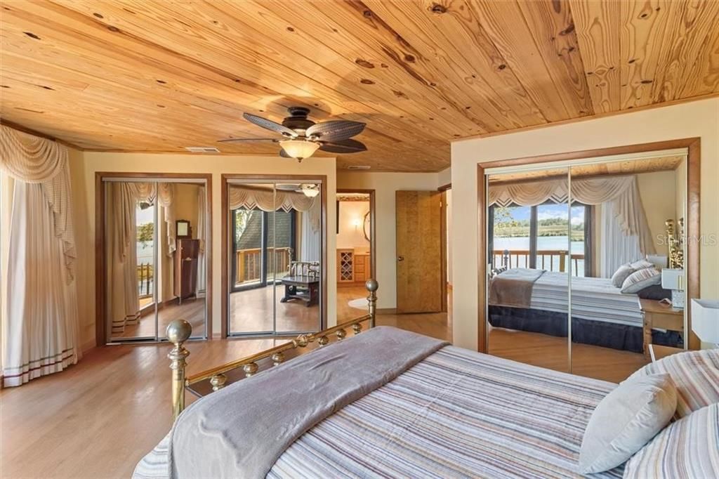 Bedroom, Interior, Water, Wooden Ceilings, Wood Texture Flooring