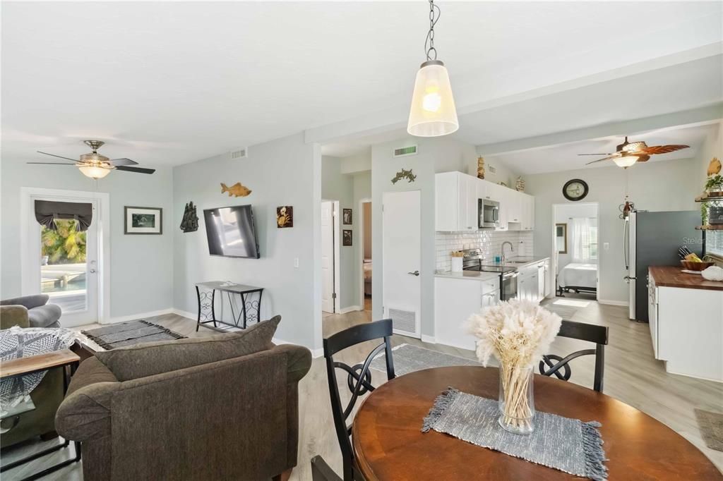 Dining room, Interior, Kitchen, Pendant Lights, Wood Texture Flooring