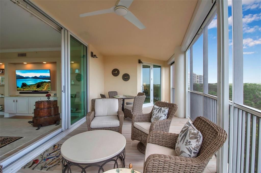 Dining room, Interior, Sun Room
