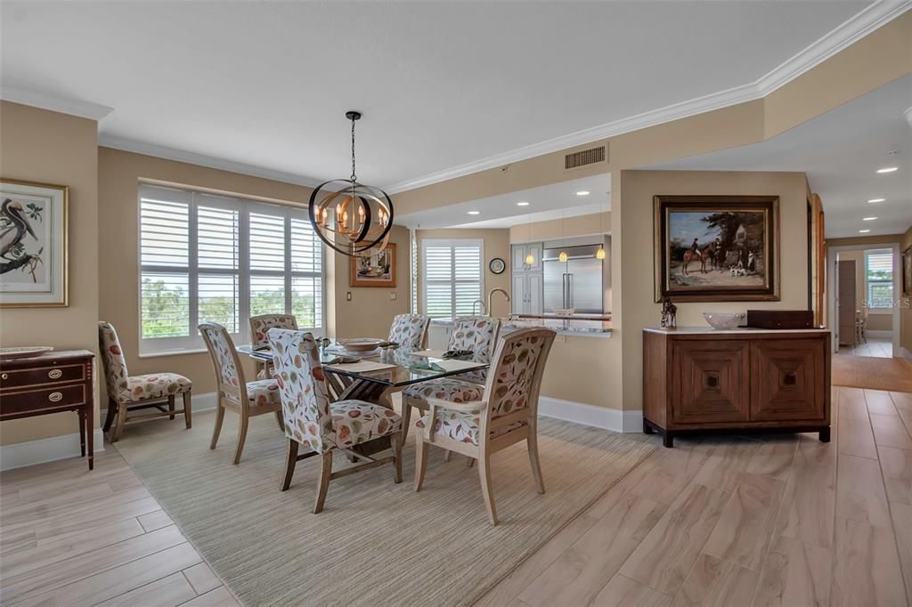 Chandelier, Dining room, Interior, Recessed Lighting, Wood Texture Flooring