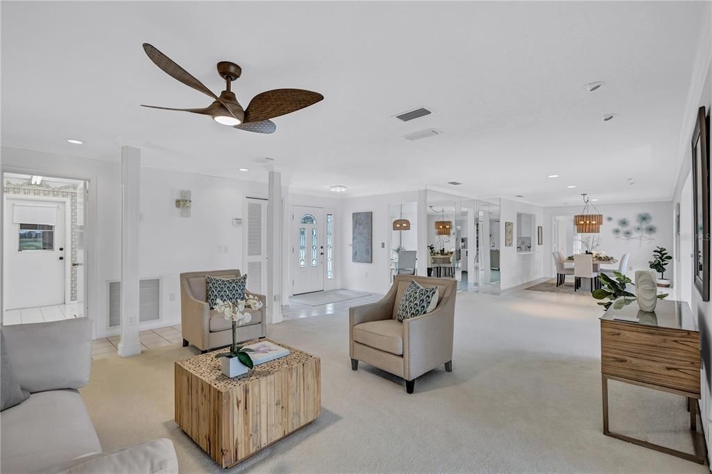 Dining room, Interior, Living room, Pendant Lights, Recessed Lighting