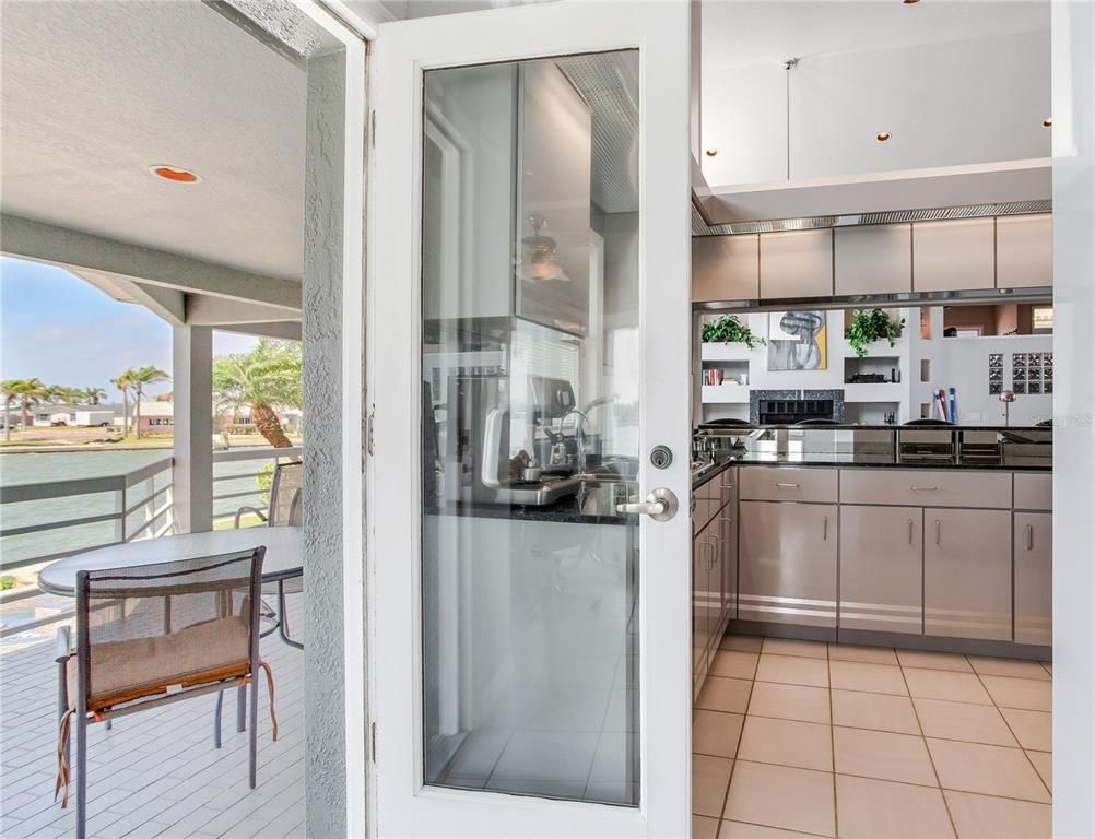 Interior, Kitchen, Recessed Lighting, Water