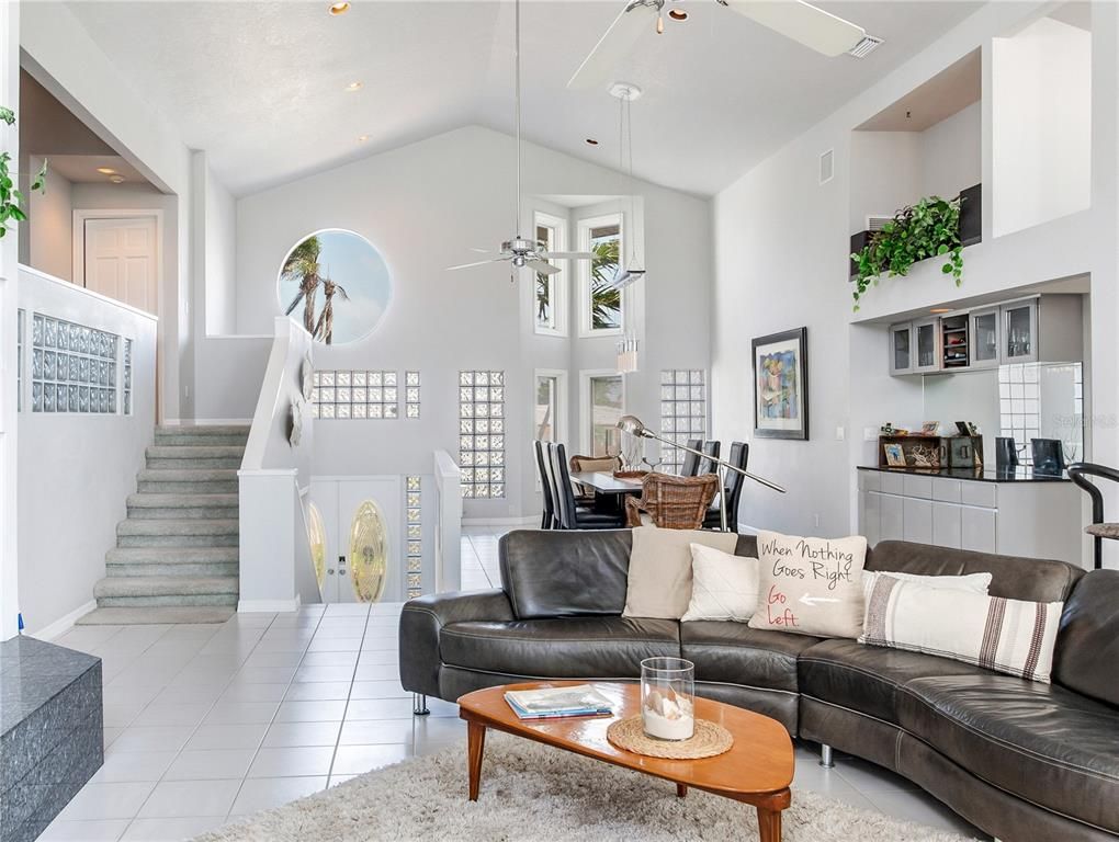 Dining room, Interior, Living room, Recessed Lighting