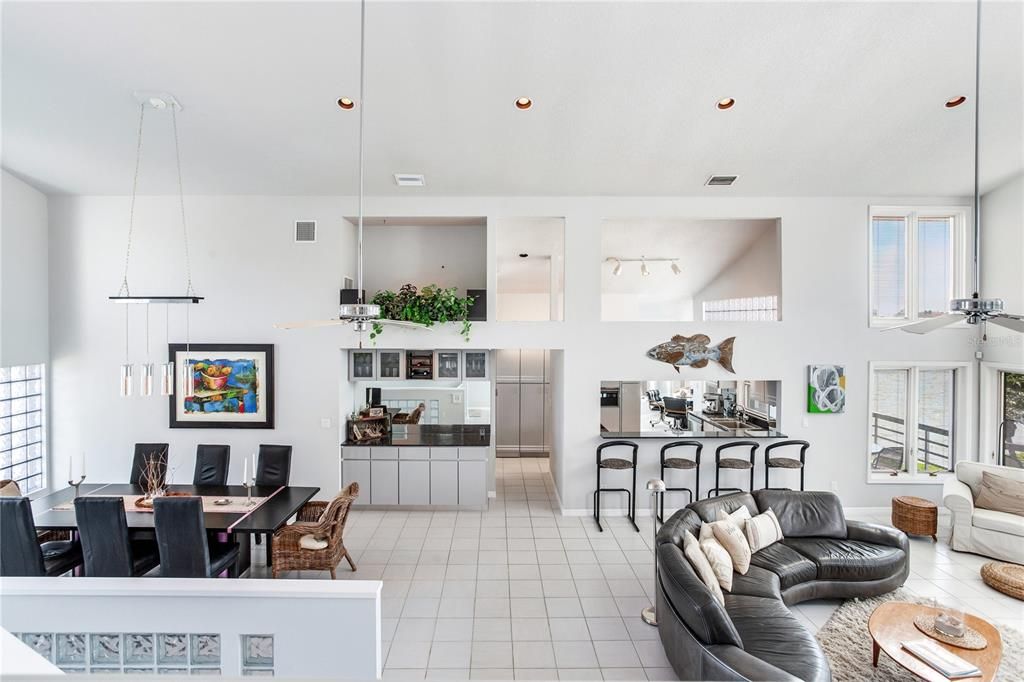 Dining room, Interior, Living room, Pendant Lights, Recessed Lighting
