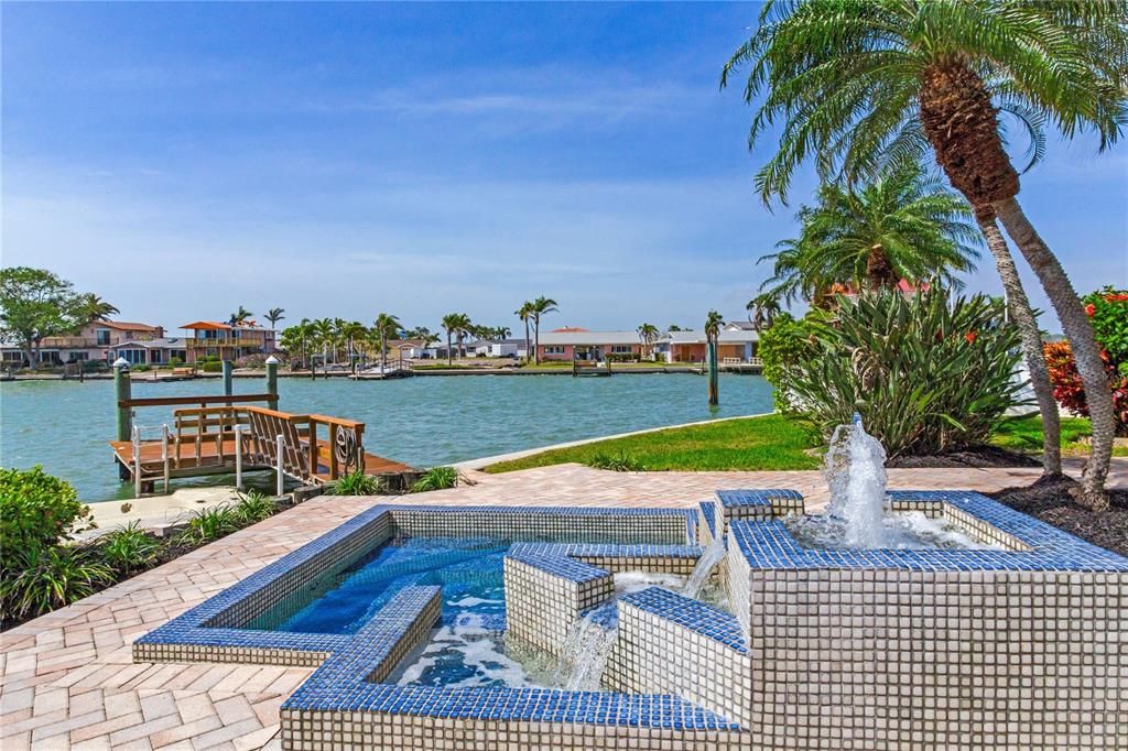 Exterior, Pool, Water