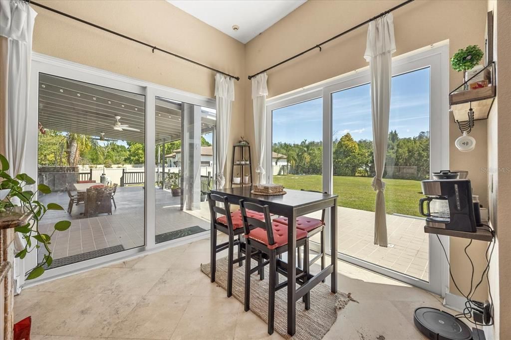 Dining room, Interior, Sun Room