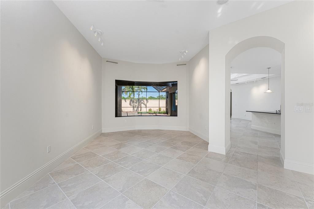 Empty room, Interior, Pendant Lights