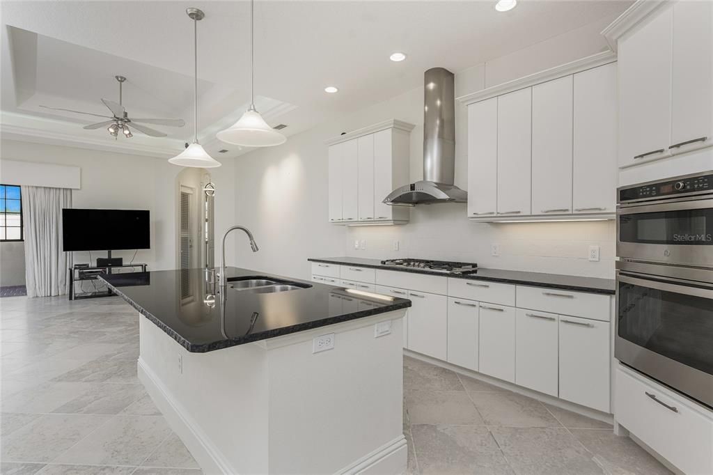 Interior, Kitchen, Pendant Lights, Recessed Lighting, Stainless Steel Appliances