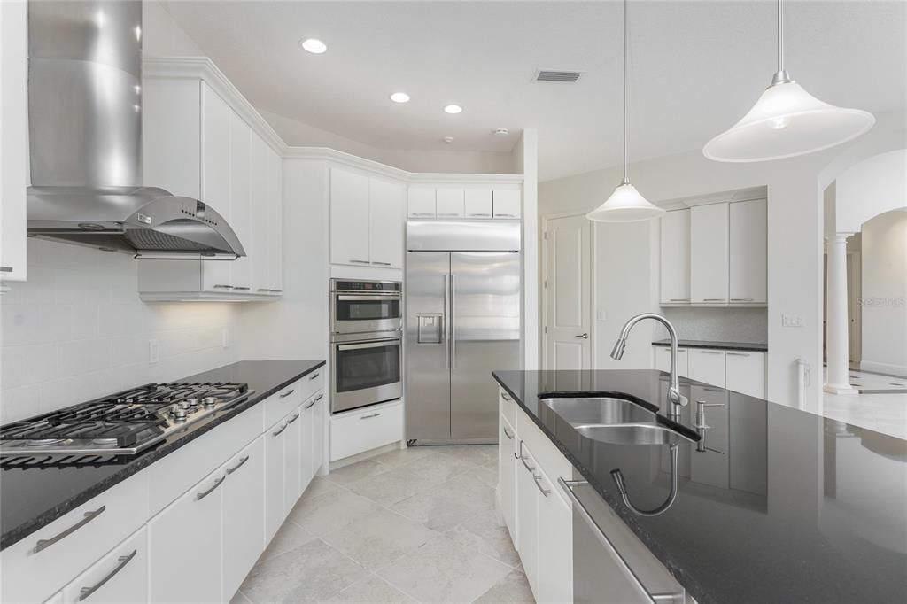 Interior, Kitchen, Pendant Lights, Recessed Lighting, Stainless Steel Appliances
