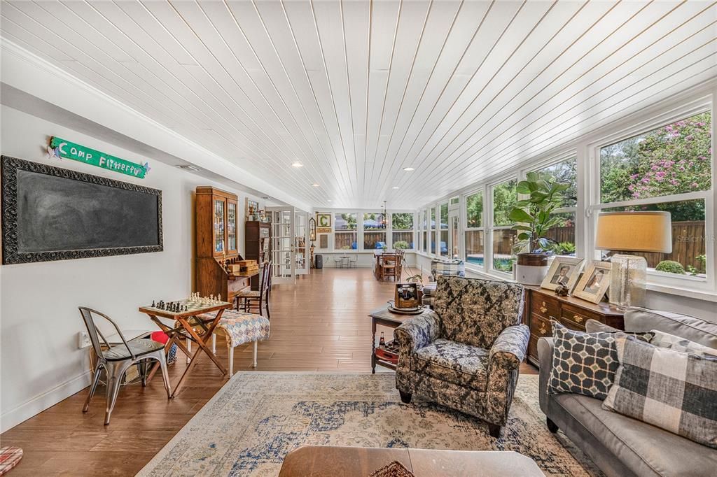Dining room, Interior, Living room, Recessed Lighting, Wood Texture Flooring
