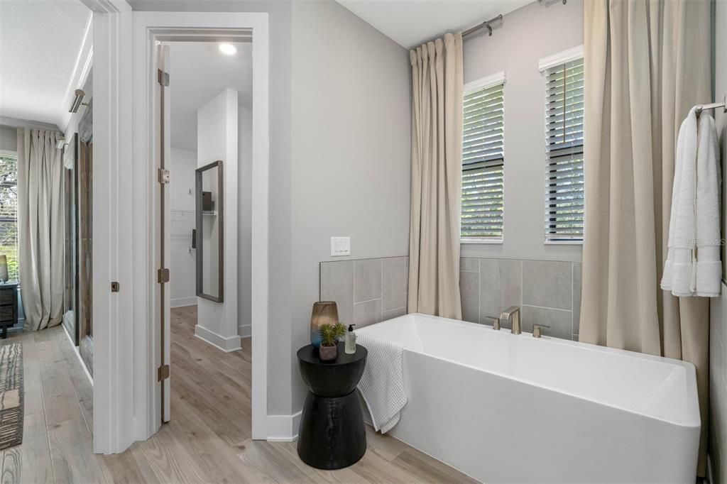 Bathroom, Free Standing Baths, Interior, Recessed Lighting, Wood Texture Flooring
