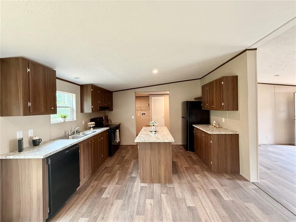 Interior, Kitchen, Recessed Lighting, Wood Texture Flooring