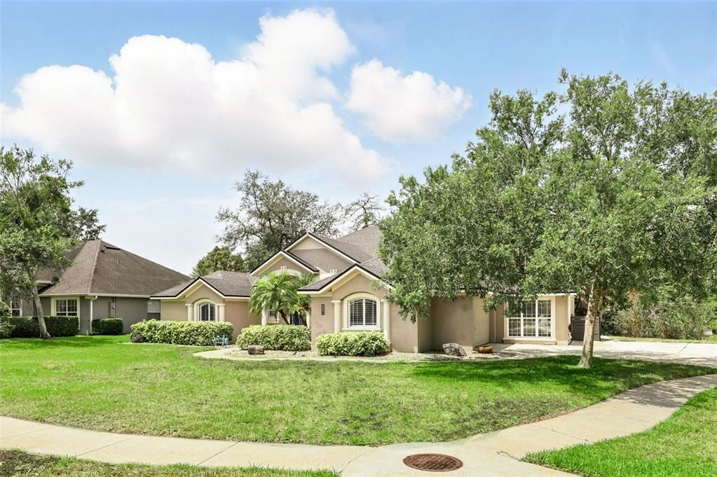 Backyard, Exterior, Facade, Ranch