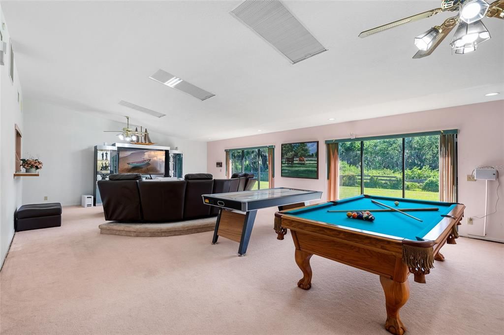 Billiard Table, Game Room, Interior, Living room, Recessed Lighting