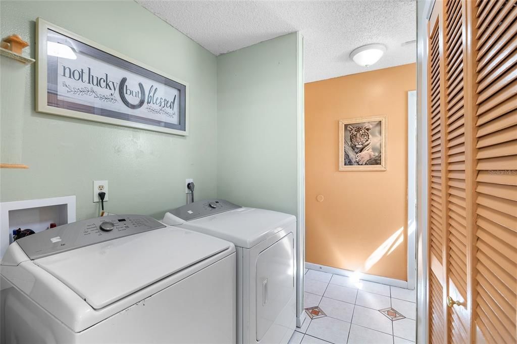 Interior, Washer