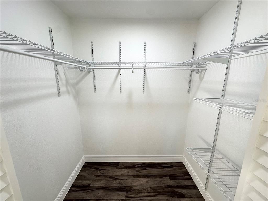 Interior, Walk-in Closets, Wood Texture Flooring