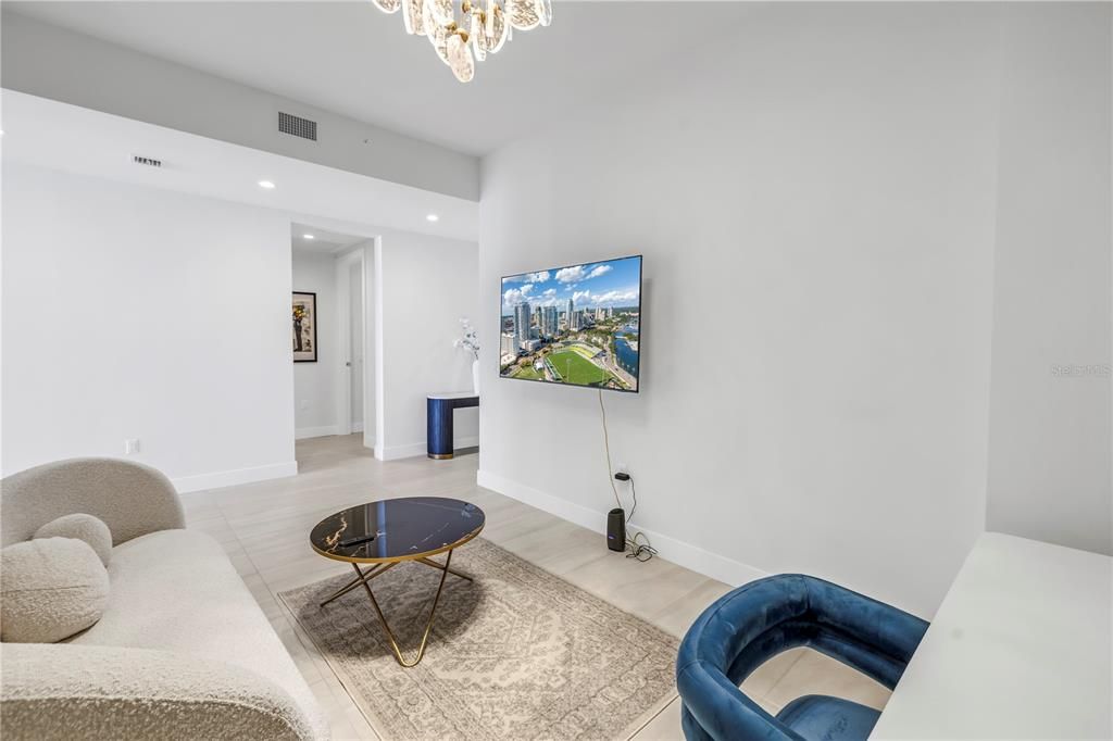 Interior, Living room, Recessed Lighting, Wood Texture Flooring
