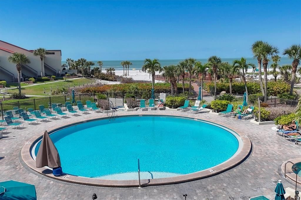 Exterior, Pool, Water