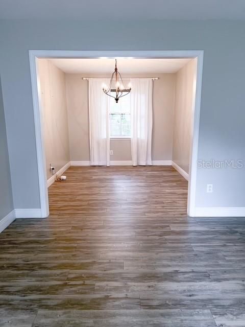 Empty room, Interior, Pendant Lights, Wood Texture Flooring