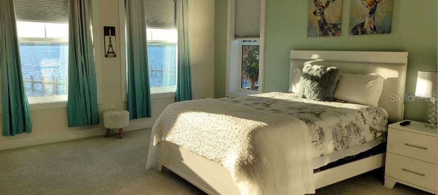 Bedroom, Interior, Water