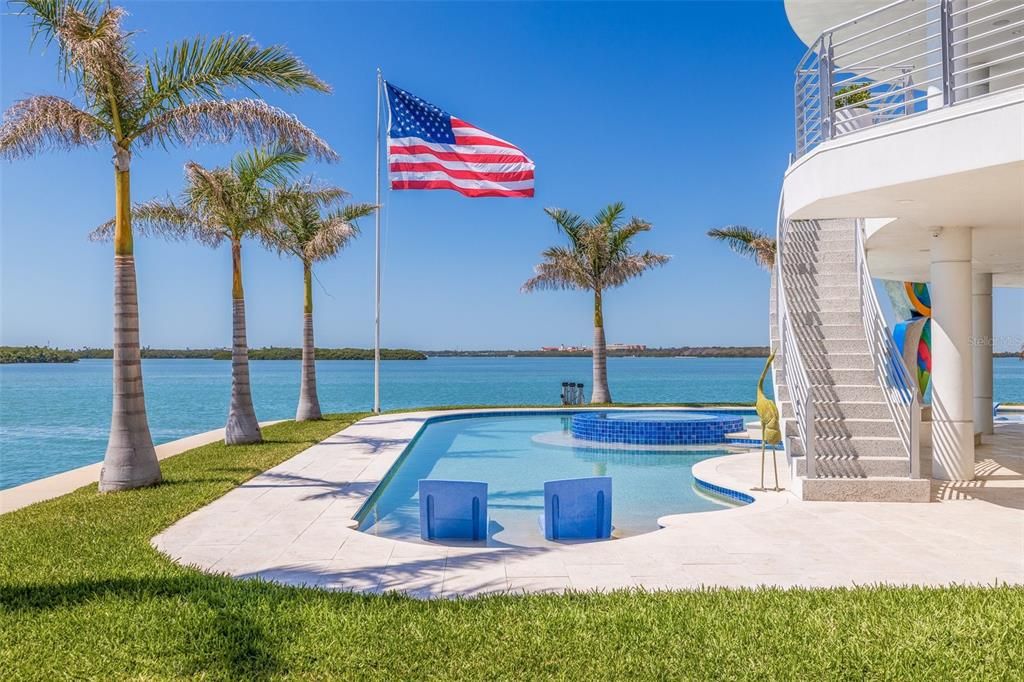 Exterior, Pool, Water
