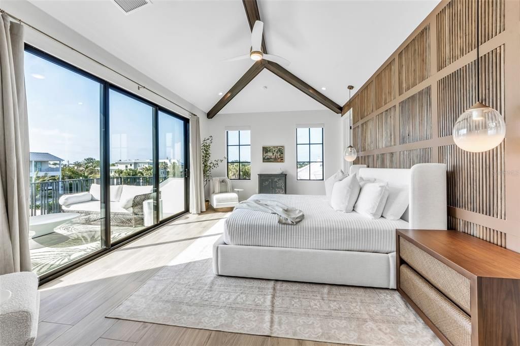 Bedroom, Fireplace, Interior, Pendant Lights, Recessed Lighting, Wood Texture Flooring
