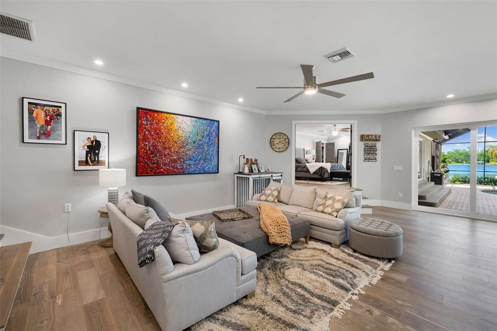 Interior, Living room, Recessed Lighting, Water, Wood Texture Flooring