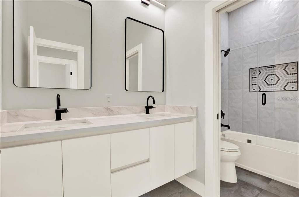 Bathroom, Dual Sink Vanities, Interior