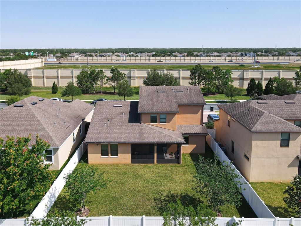 Exterior, Drone