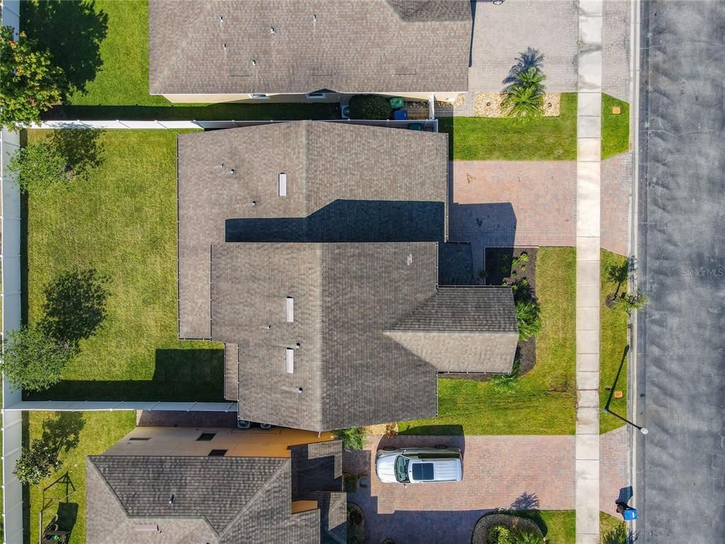 Exterior, Drone