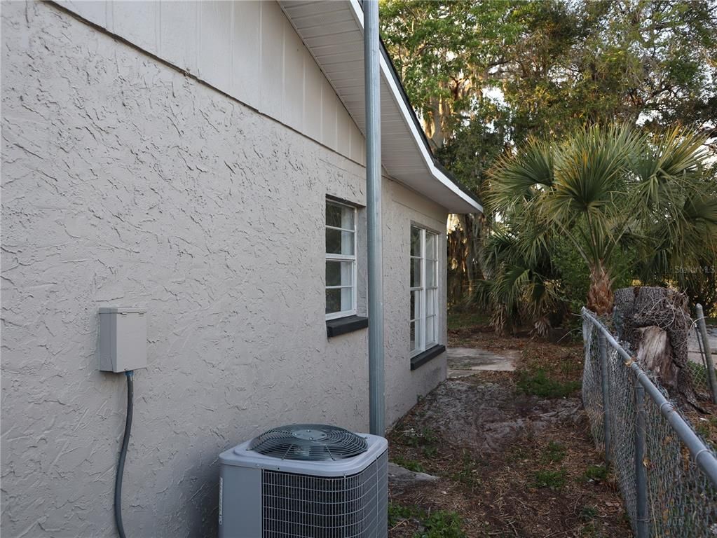 Backyard, Exterior