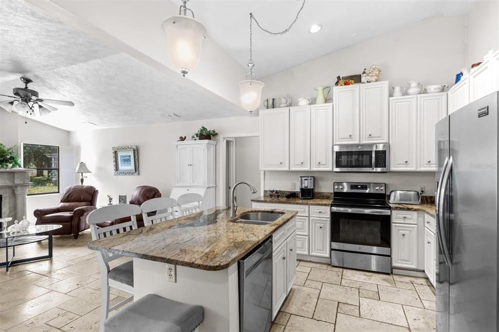 Interior, Kitchen, Living room, Pendant Lights, Recessed Lighting, Stainless Steel Appliances