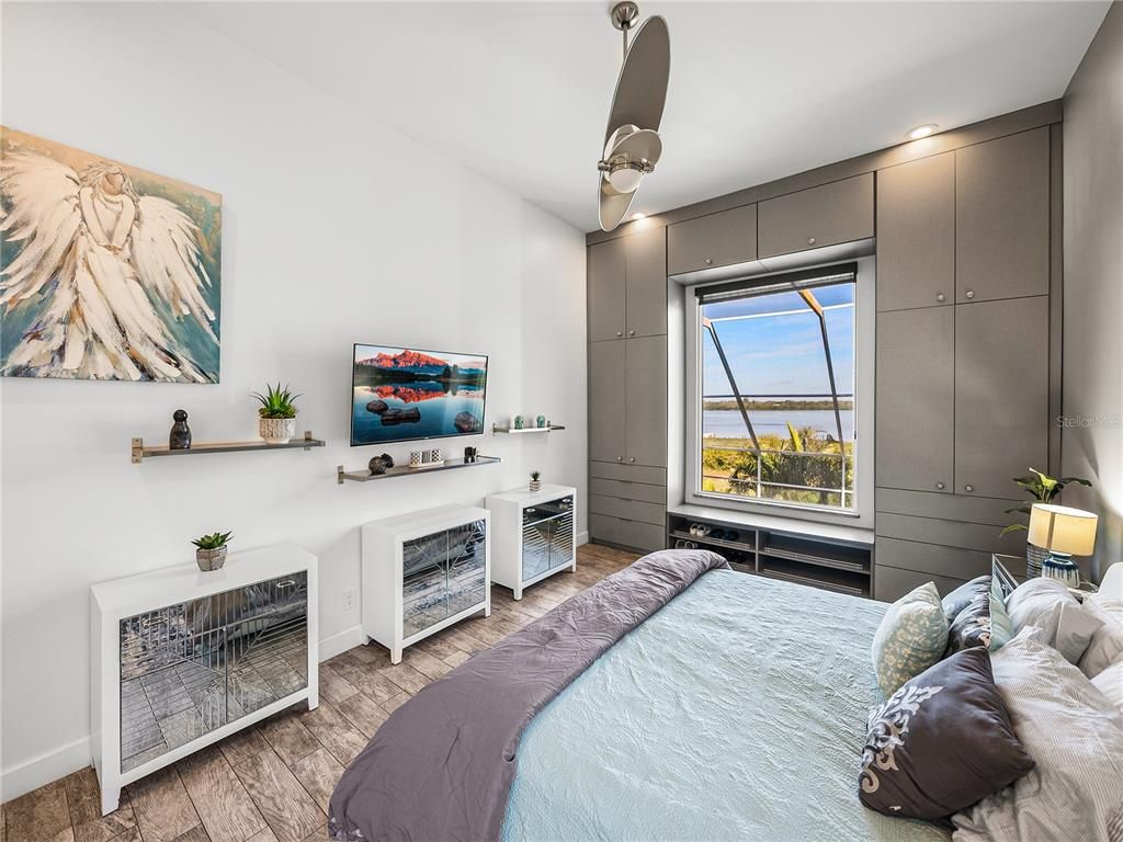 Bedroom, Fireplace, Interior, Wood Texture Flooring