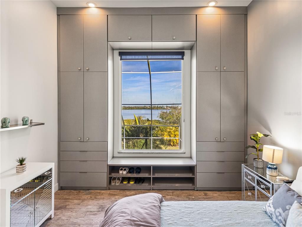 Bedroom, Interior, Recessed Lighting, Water, Wood Texture Flooring