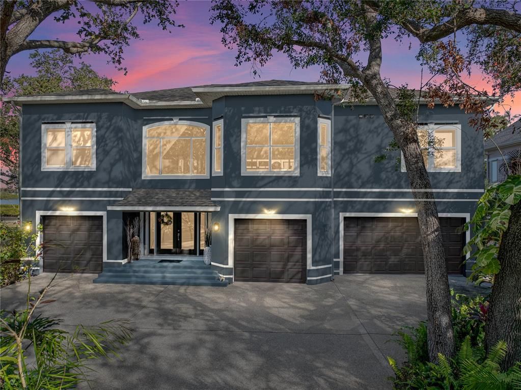 Attached, Exterior, Facade, Rowhouse