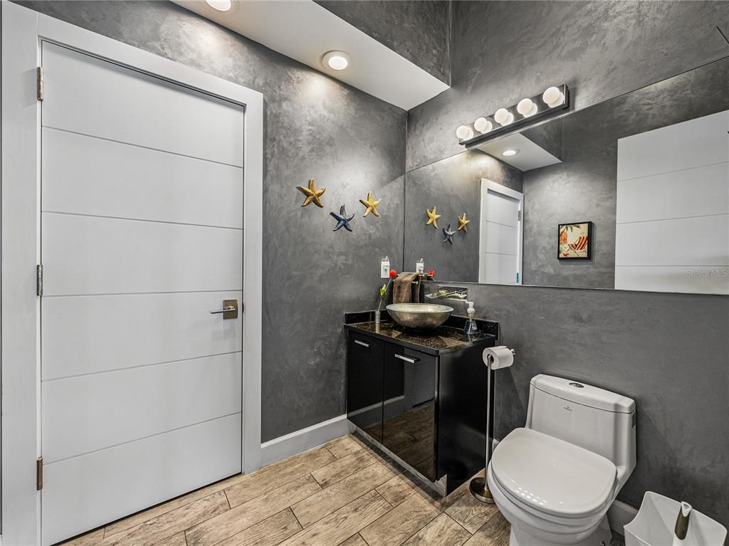 Bathroom, Interior, Recessed Lighting, Wood Texture Flooring