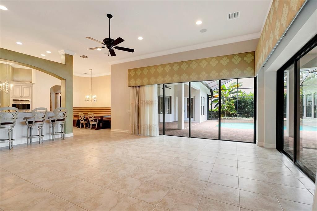 Chandelier, Dining room, Interior, Kitchen, Pendant Lights, Recessed Lighting