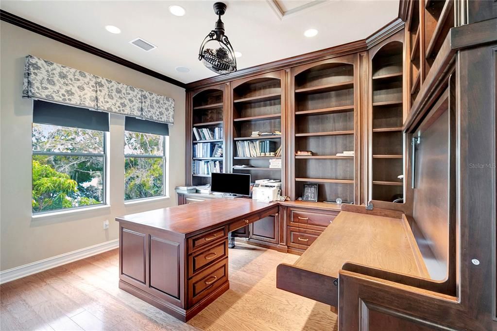 Home Office, Interior, Recessed Lighting, Wood Texture Flooring