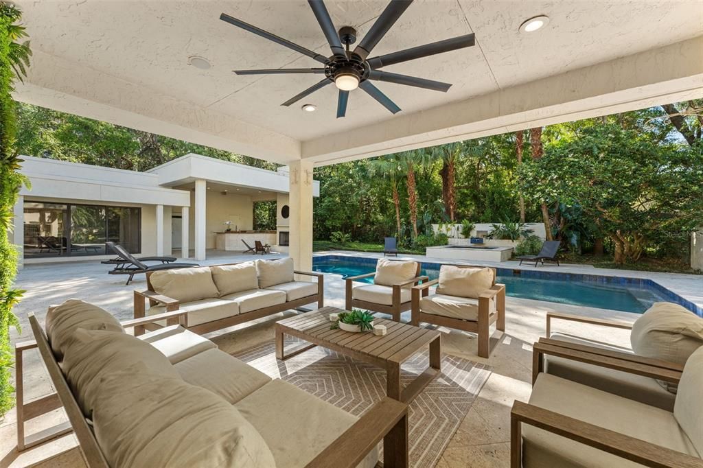 Exterior, Pool, Recessed Lighting