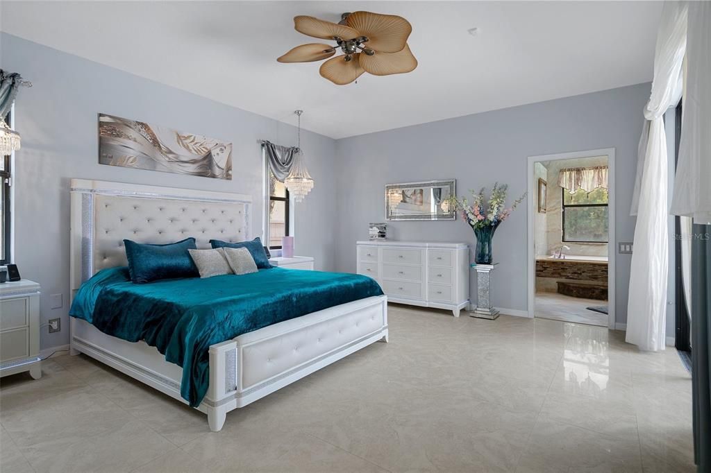 Bedroom, Interior, Pendant Lights