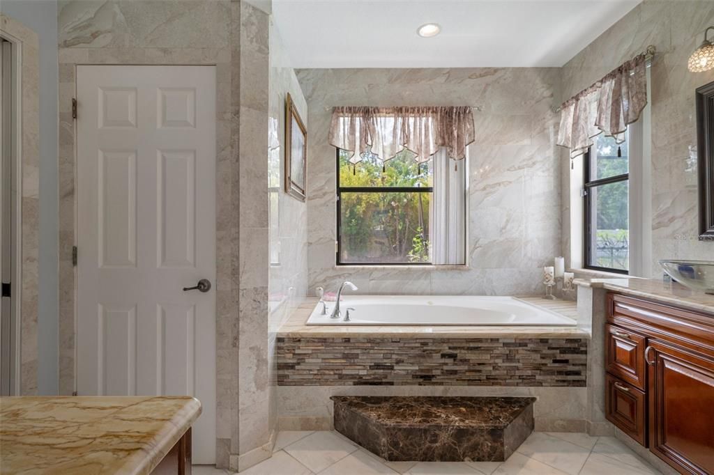 Bathroom, Interior, Marble Walls, Recessed Lighting