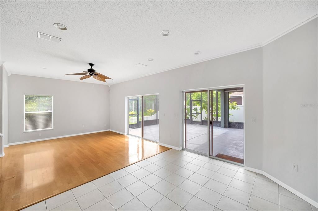 Empty room, Interior, Recessed Lighting, Wood Texture Flooring