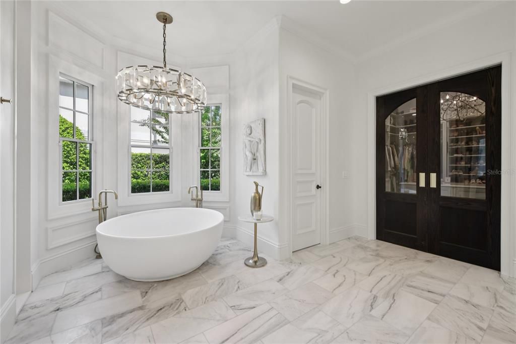 Bathroom, Free Standing Baths, Interior, Marble, Pendant Lights