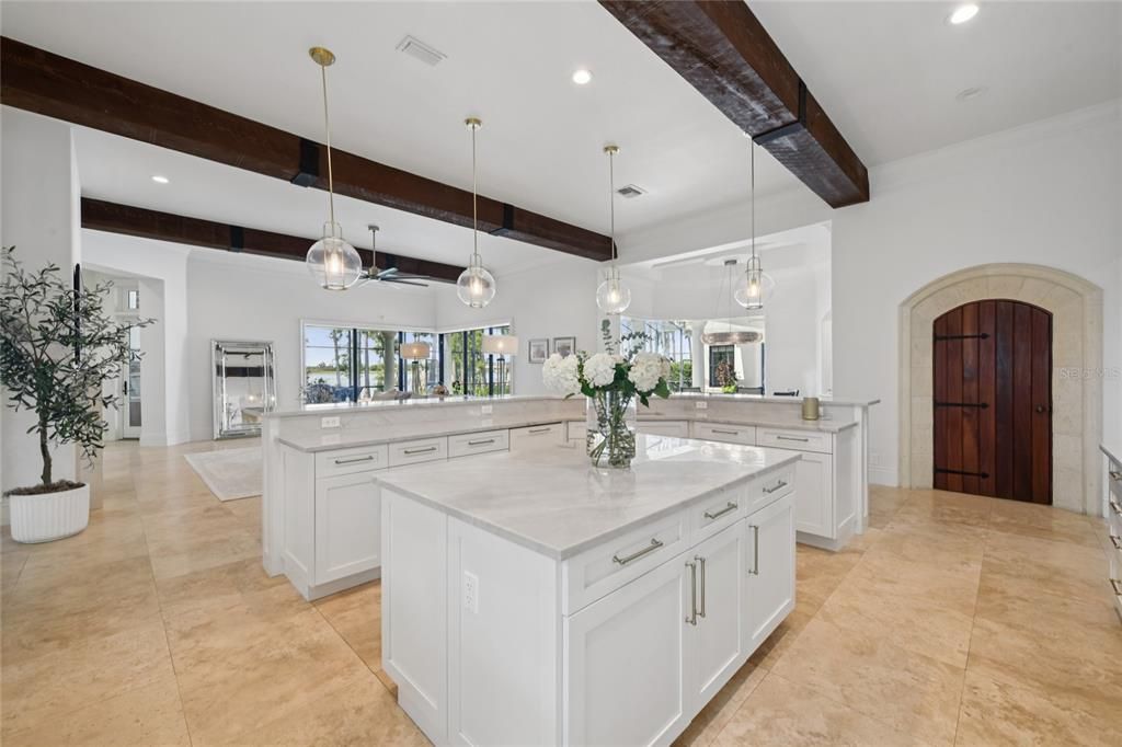 Interior, Kitchen, Pendant Lights, Recessed Lighting, Wooden Beams